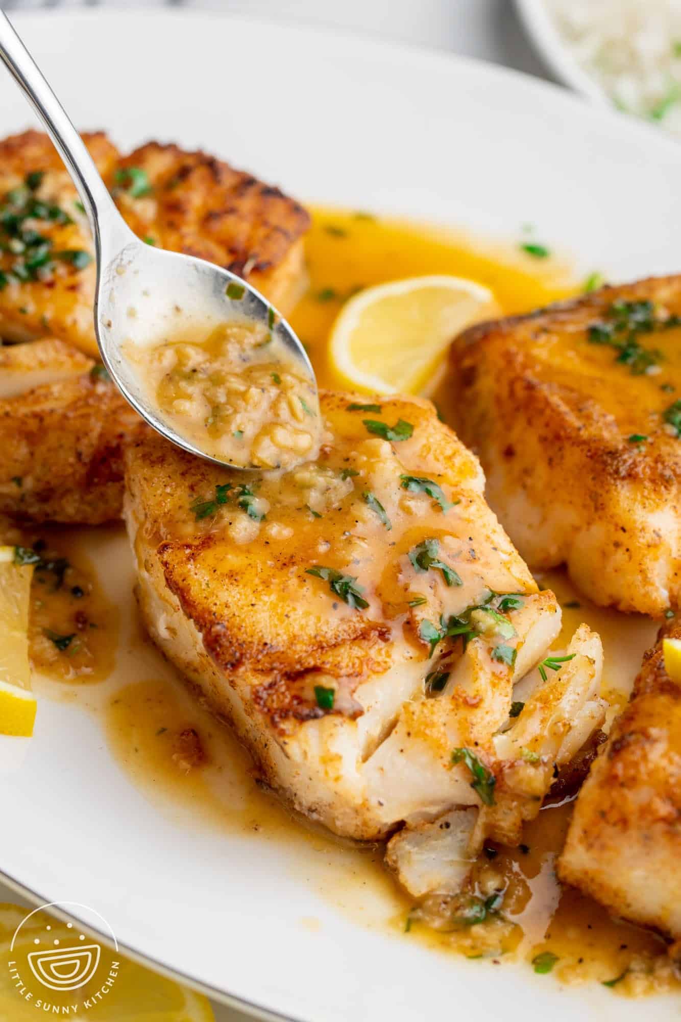 Quick Pan-Seared Lemon Butter Cod: Delicious in 25 Minutes